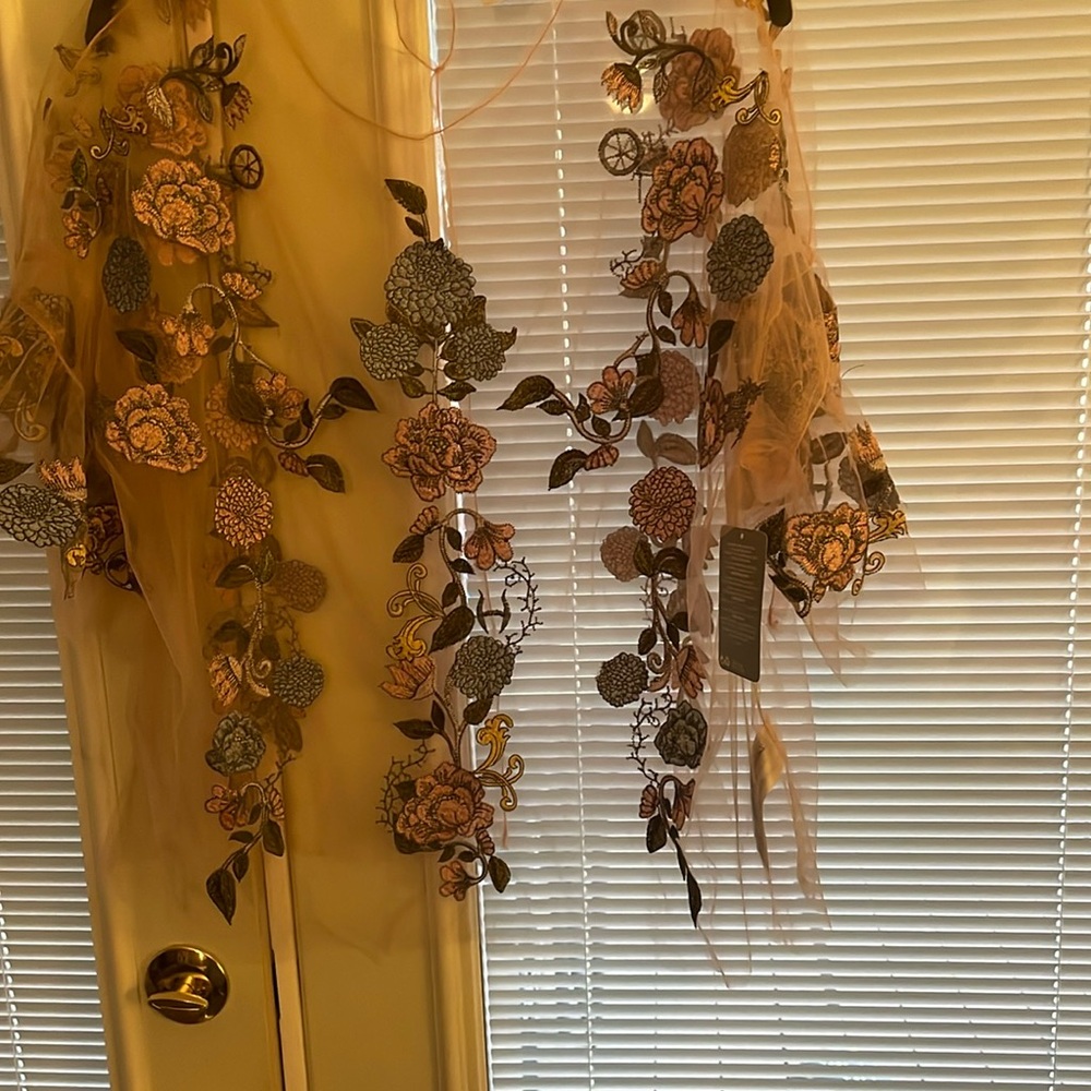 NWT Disney Sheer Top PINK FLORALS SIZE xl womens
